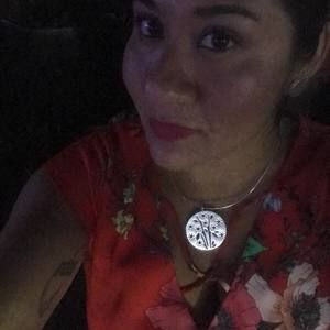 Meet your Posher, Daniela